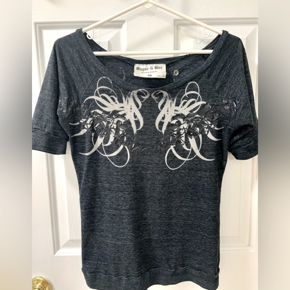 Sugar & Rox t-shirt - Picture 1 of 3